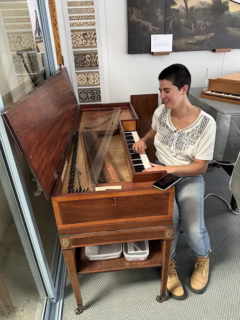 Océane Charlier tuning the 1796 Broadwood square piano 59K webp